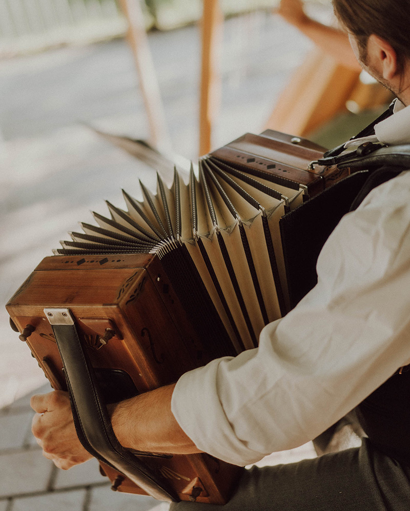 Martin-Regnat-Harmonika-Musik-Zuhause